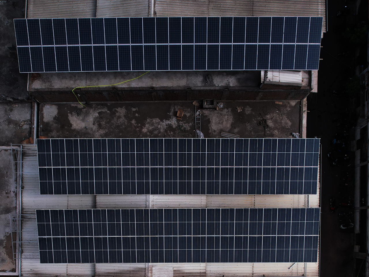 Frame 128
